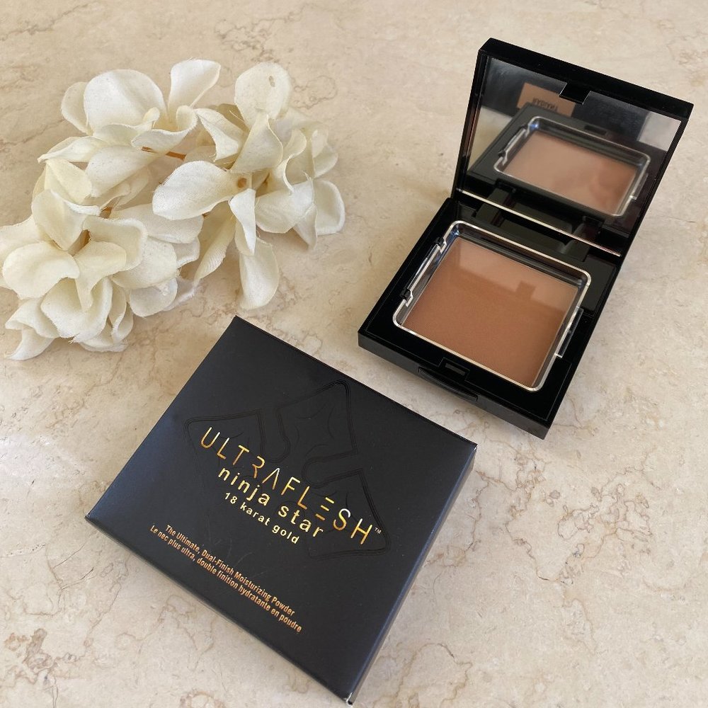 Fusion Beauty Ultra Flesh Ninja Star 18 Karat Gold Dual Finish Moisturize Powder